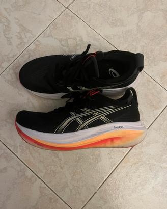 Asics Nimbus tg 44