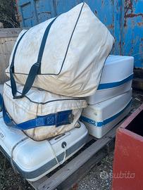 Zattera di salvataggio senza limti barca in STOCK