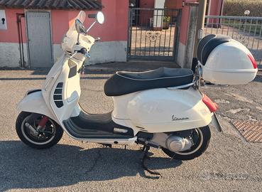 vespa piaggio 250 gts