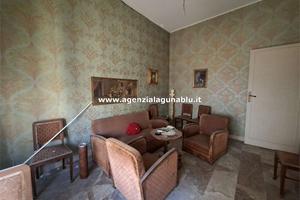 Casa singola con garage