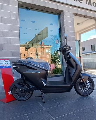 HONDA EM1 e