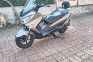 Suzuki Burgman 200