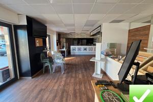 Locale commerciale C1 Con Corte Ravagnese