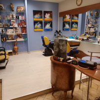 Arredamento completo salone barberia