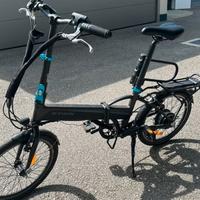 Bicicletta B-Twin pieghevole elettrica