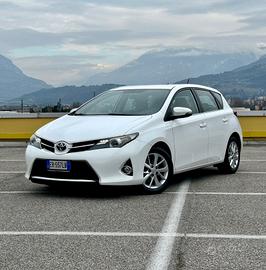 Toyota Auris D-4D Lounge Neopatentati 2013