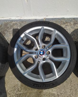 Cerchi in lega BMW 18'' con gomme