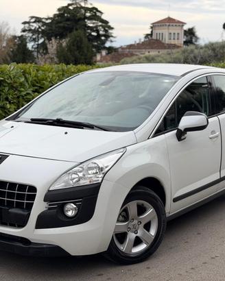 Peugeot 3008 1.6 HDi 112CV cambio robotizzato Tecn