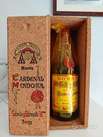 Bottiglia di Cardinal Mendoza fine anni 80