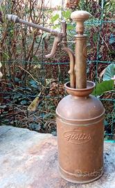 Serbatoio e dispenser verderame vintage