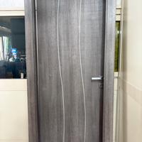 Porta battente per interni