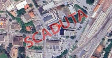 Immobile in asta di 234 m² con più di 5 locali a F