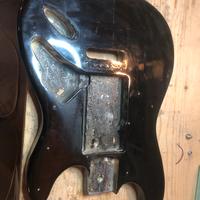 Corpo stile stratocaster