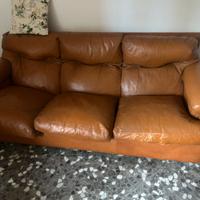 Divano e polttone in veta pella