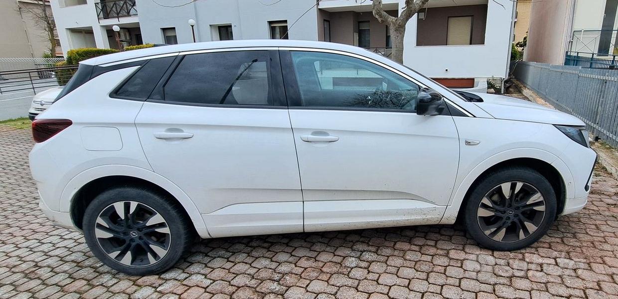 Opel Grandland 1ª serie