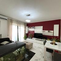 SOLUZIONE DI AMPIA METRATURA CON BOX E CANTINA