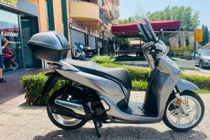 HONDA SH 300 i TUTTO INCLUSO ANCHE PASSAGGIO! MI