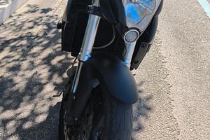 Cb 1000 r