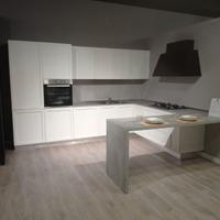 Cucina da expo' in legno di frassino
