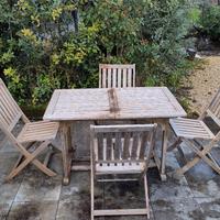 tavolo da giardino in legno