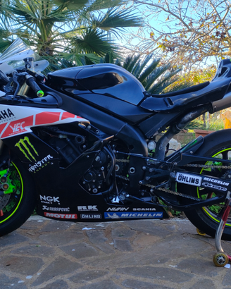 Yamaha R1 2005 uso pista