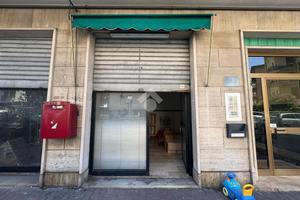NEGOZIO A RAPALLO
