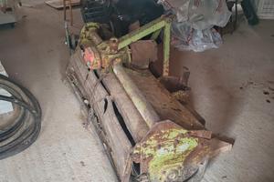 Fresatrice,Seminatrice,Macinino uva,Ripper,Pompa