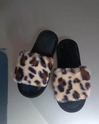 Pantofole donna pelose aperte in punta 36/37 nuove