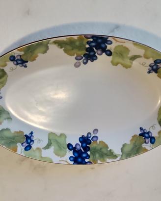 Piatti ovale in porcellana Mancioli a tema uva