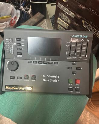 Charlie Lab Megabeat Pro Gold - Desk Station MIDI