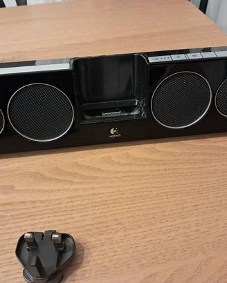 logitech pure-Fi anywhere 2 compact docking speake
