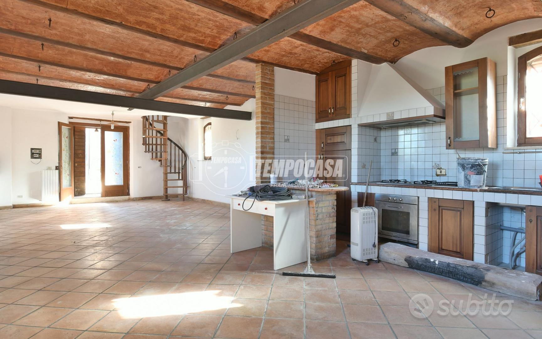 Casa – Ascoli Piceno, Villa Rosa - Altro