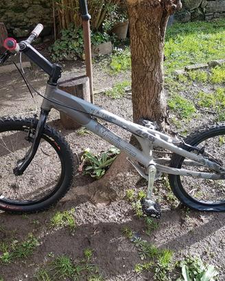 bicicletta da trial yaabbaa 499