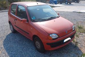 Fiat 600 del 2000