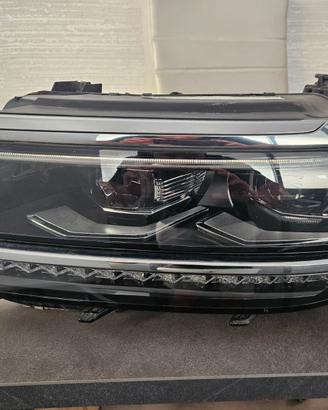 Volkswagen tiguan faro anteriore sx LED