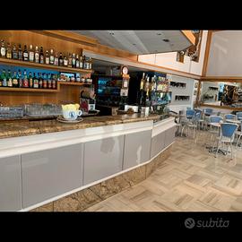 Attività Bar In Centro Città