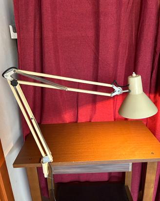Lampada da scrivania snodabile con morsetto