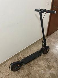VivoBike E9 - Monopattino Elettrico