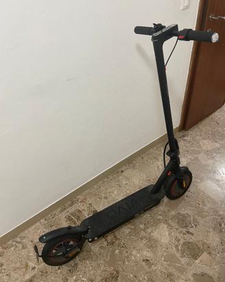 VivoBike E9 - Monopattino Elettrico
