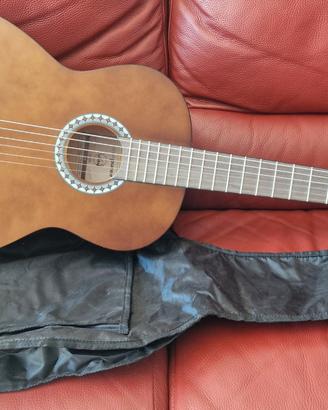 Chitarra Classica 4/4 mai usata 