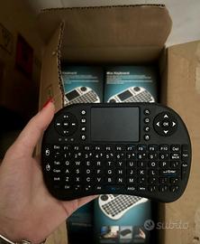 Mini Tastiera Retroilluminata con TouchPad
