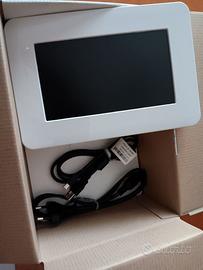 cornice digitale Samsung SPF-71ES