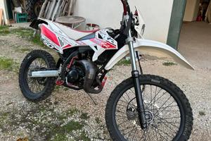 Moto enduro BETA 50