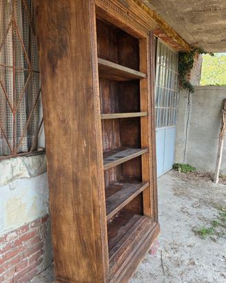 Libreria antica in legno