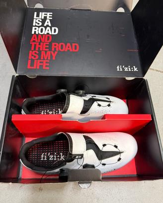 Scarpe Road Fizik R1 infinito taglia 40,5 bianco