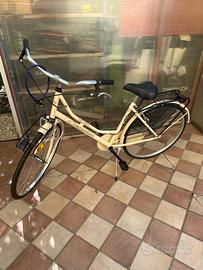 Bici da donna pari nuovo