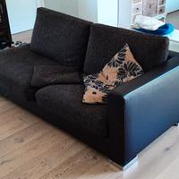 Divano 3 posti pelle e tessuto