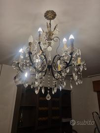 Lampadario con gocce cristalli