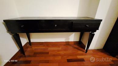 Consolle nera in legno con 3 cassetti