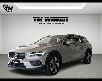 VOLVO V60 Cross Country B4 (d) AWD automatico Core